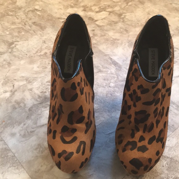 Steve Madden Ankle Boots - Picture 2 of 2